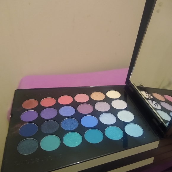 SEPHORA 130 COLOR PALETTE - Picture 4 of 11